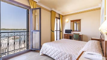 Superior Double or Twin Room, Lagoon View | Down comforters, minibar, in-room safe, individually decorated