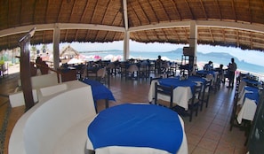 Breakfast, lunch, dinner served; Mediterranean cuisine, sea views