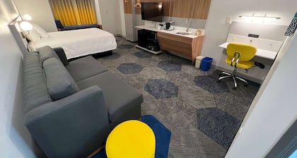 Microtel Inn & Suites by Wyndham Charlotte/Northlake