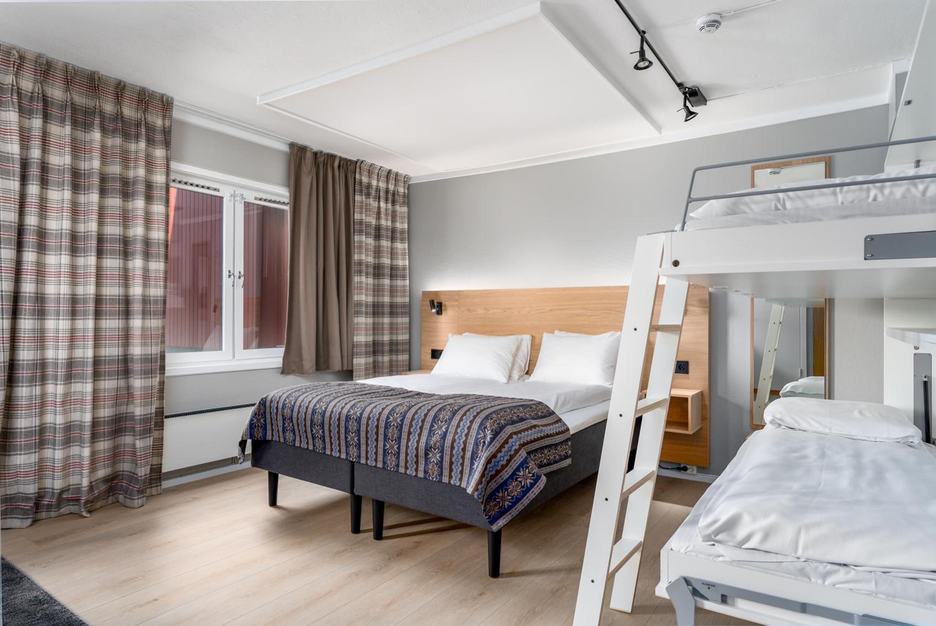 pillow-top beds, blackout curtains, cots/infant beds, rollaway beds