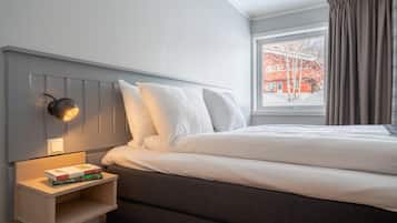 Standard Double or Twin Room | Pillowtop beds, blackout drapes, cribs/infant beds, rollaway beds