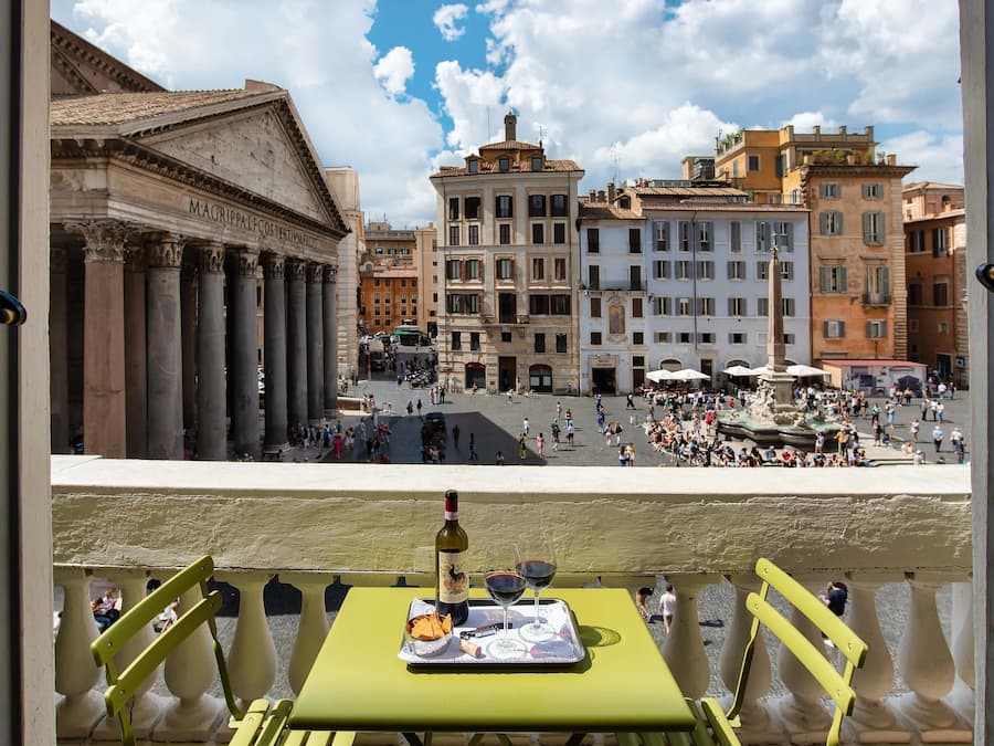 Superior tweepersoonskamer, uitzicht op stad | Uitzicht vanaf balkon