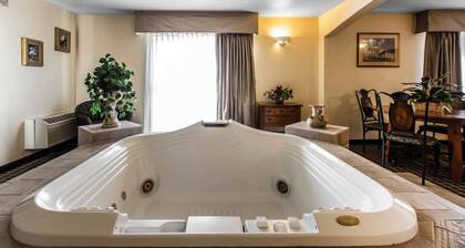 Quality Inn & Suites Silverthorne - Copper Mountain