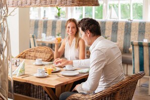 Tägliches inbegriffenes Frühstücksbuffet