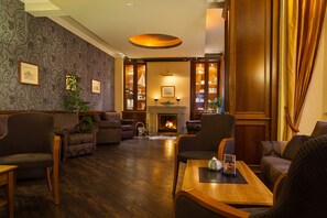 Fireplace - Hotel IV Jahreszeiten Kühlungsborn (Kuehlungsborn)