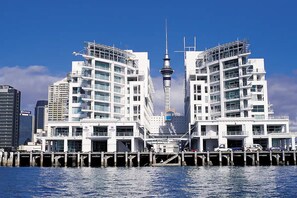 Exterior - Hilton Auckland (Auckland)