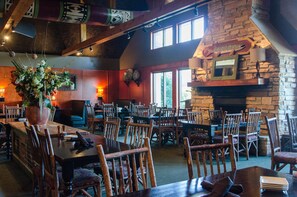 Dagelijks ontbijtbuffet (USD 11.99 per persoon)