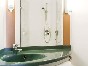 Iron/ironing board, free cribs/infant beds, free WiFi, bed sheets - Ibis Liverpool Centre Albert Dock – Liverpool One (Liverpool)