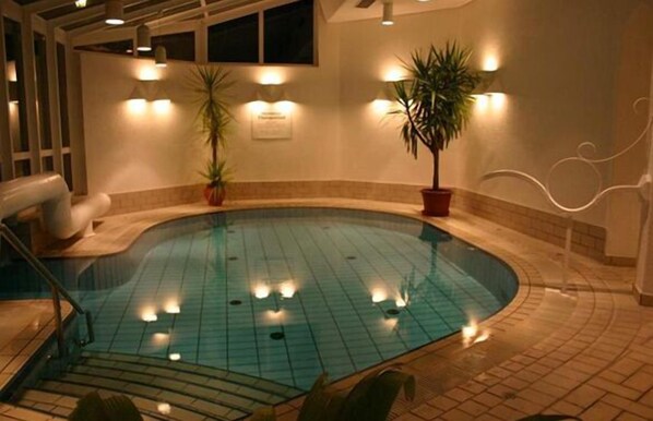 Piscine couverte, piscine extérieure