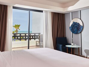 Chambre Deluxe, 1 très grand lit, vue océan | Draps en coton égyptien, literie de qualité supérieure, surmatelas