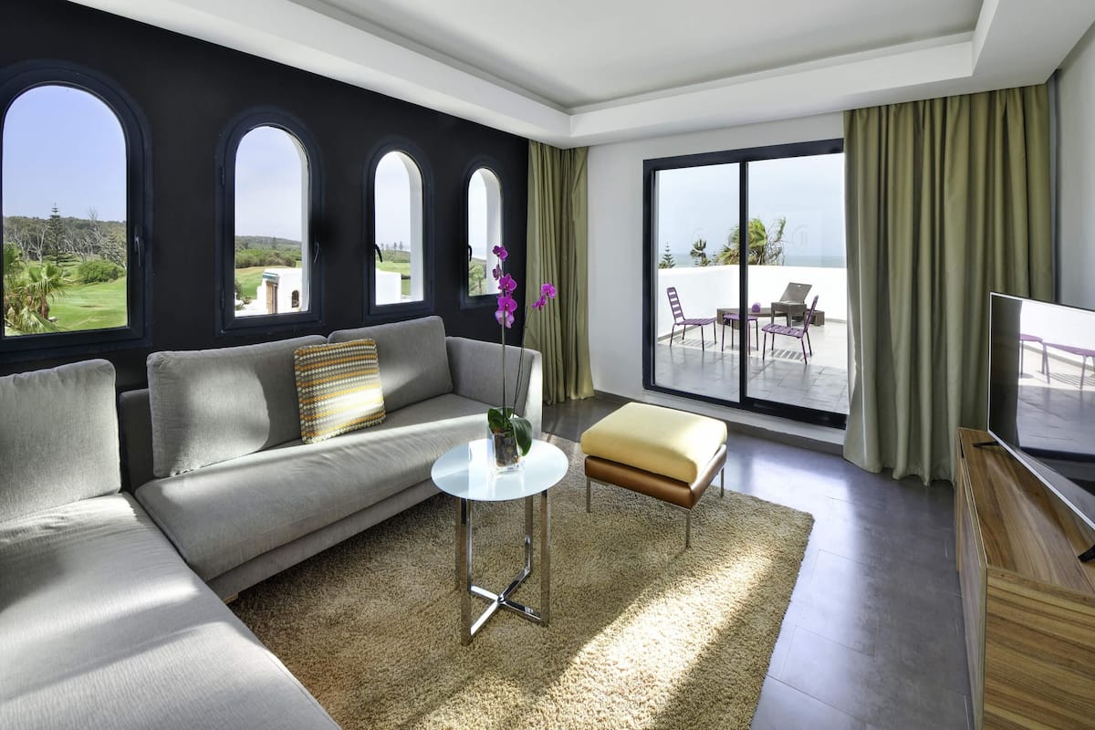 Exclusive Suite, 1 King Bed, Ocean View