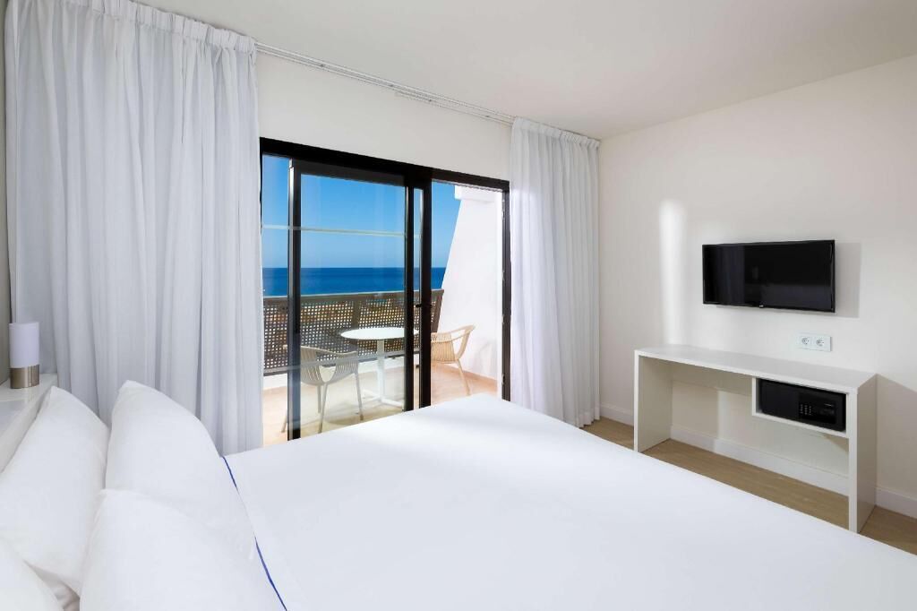 1 bedroom, minibar, free WiFi, bed sheets