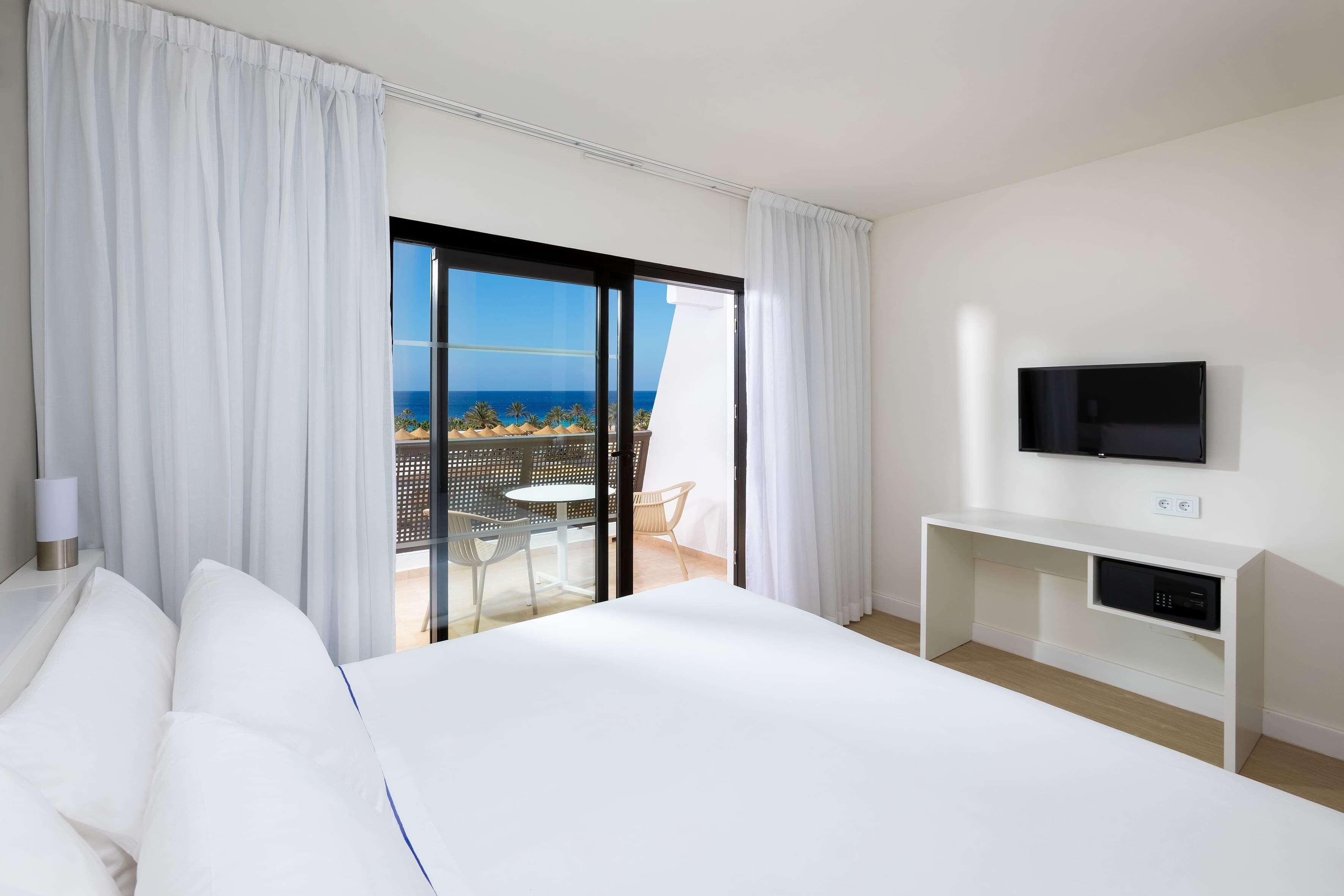 1 bedroom, minibar, free WiFi, bed sheets