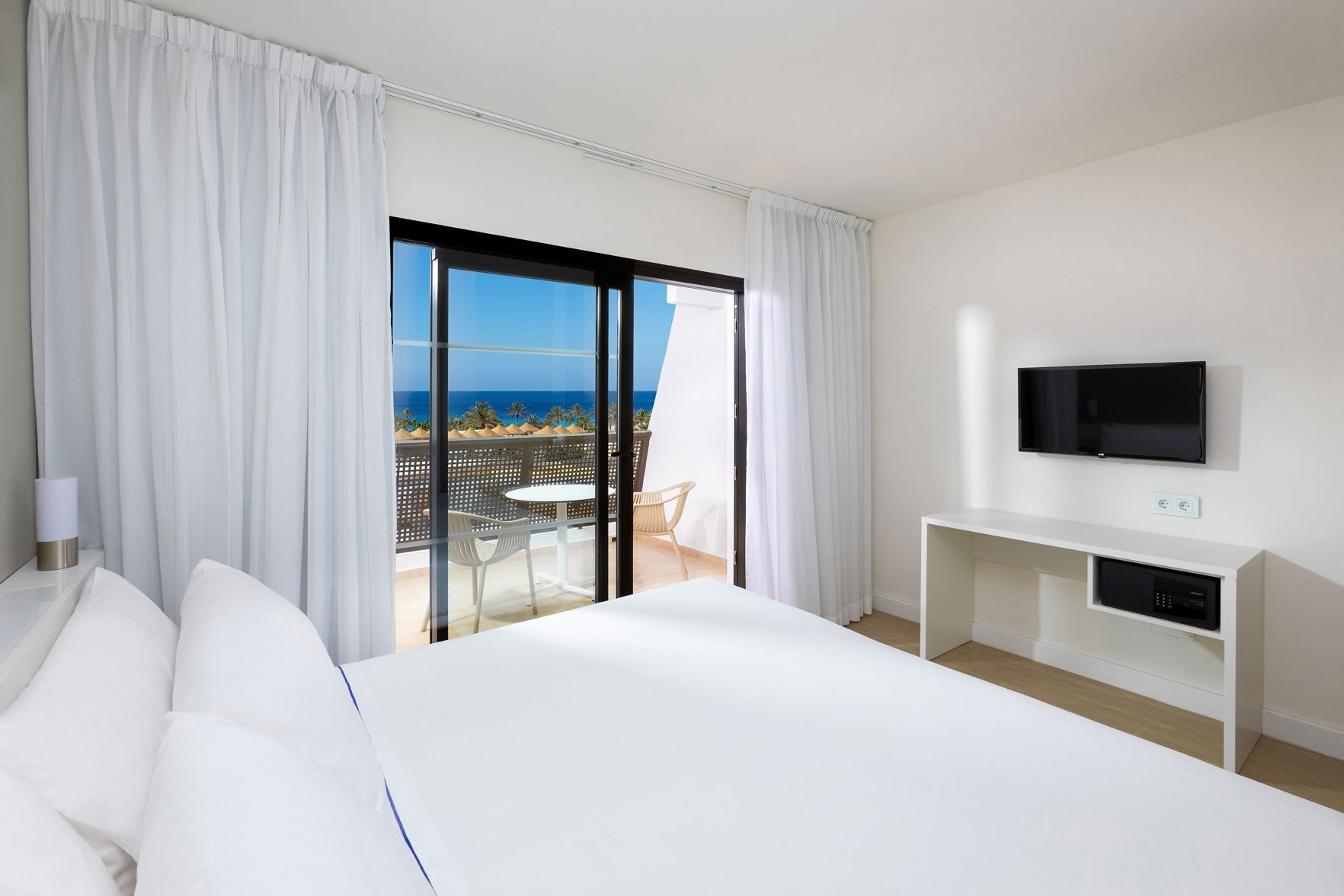 1 bedroom, minibar, free WiFi, bed sheets
