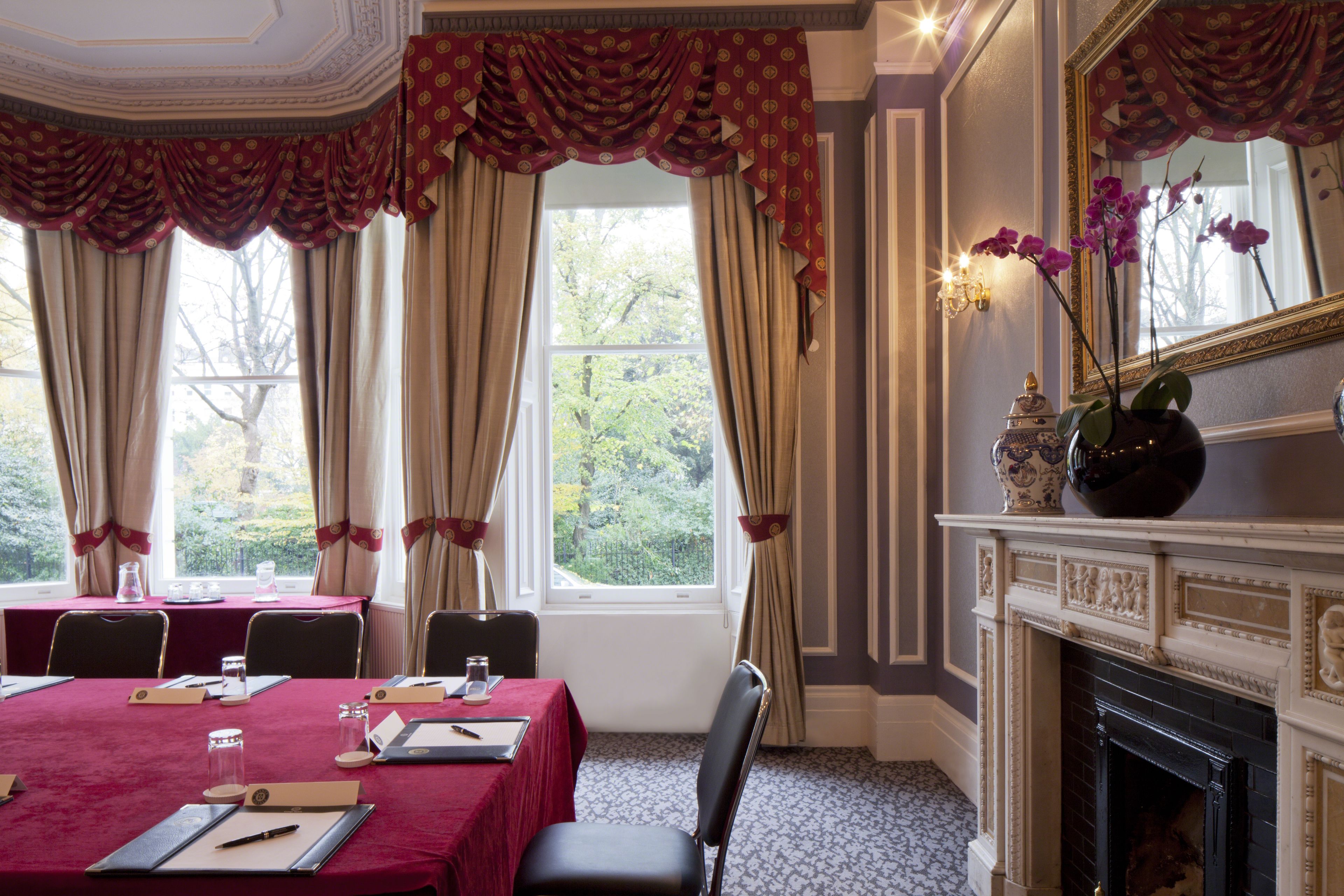 Photo - Gem Strathmore Hotel