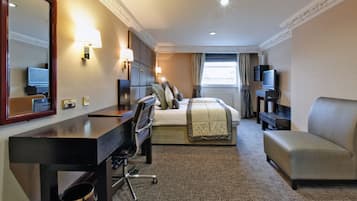 Literie hypoallergénique, bureau, draps fournis