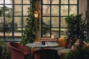 Daily English breakfast for a fee - The Zetter Bloomsbury (London)
