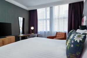 Premium bedding, in-room safe, desk, blackout curtains - NYX Hotel London Holborn by Leonardo Hotels (London)