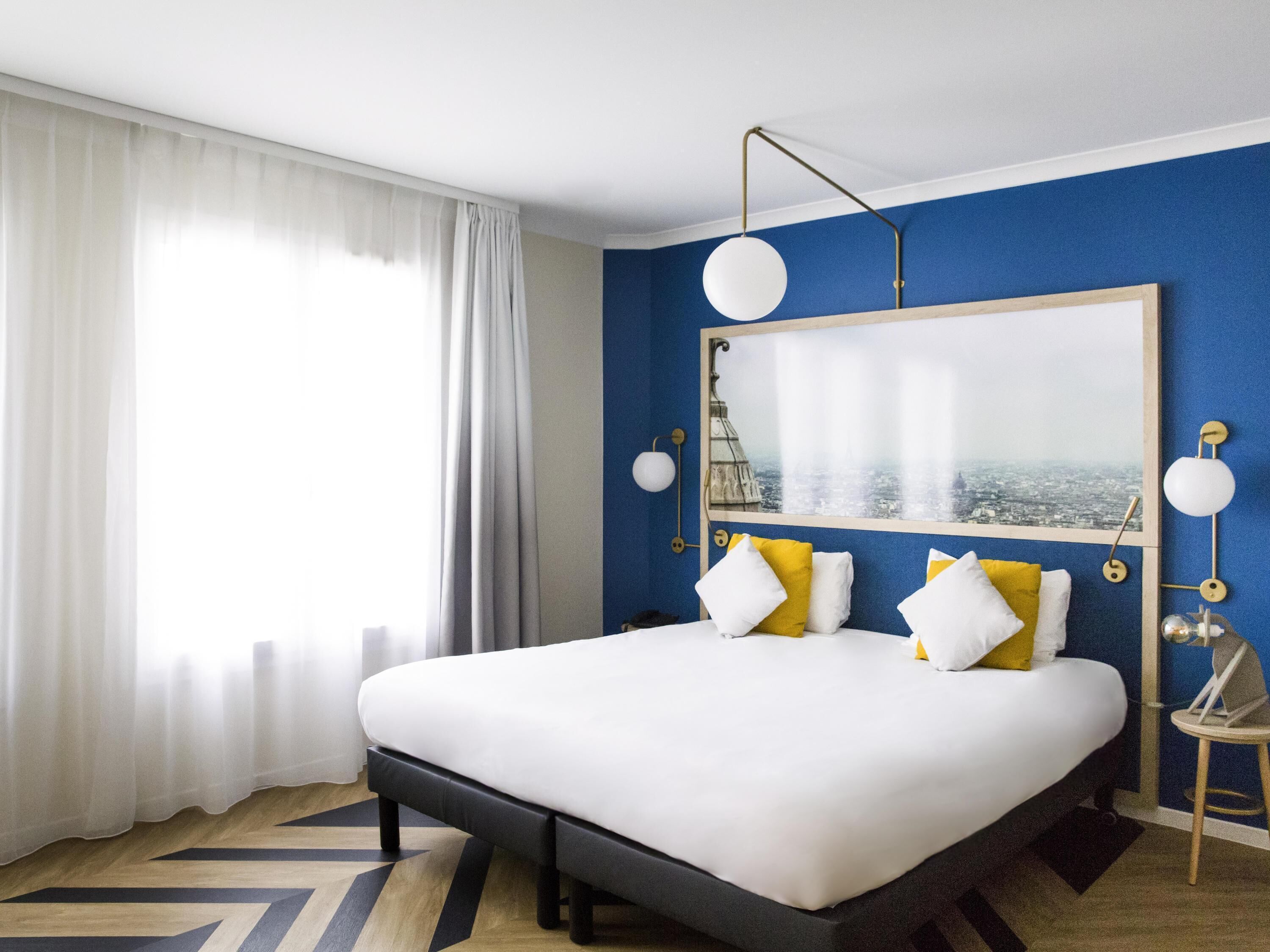 In-room safe, desk, soundproofing, iron/ironing board