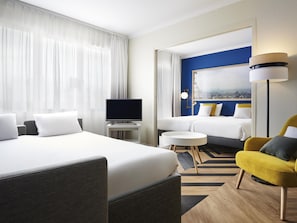 Apartament, 1 dormitori | Caixa forta a l'habitació, escriptori i habitacions insonoritzades