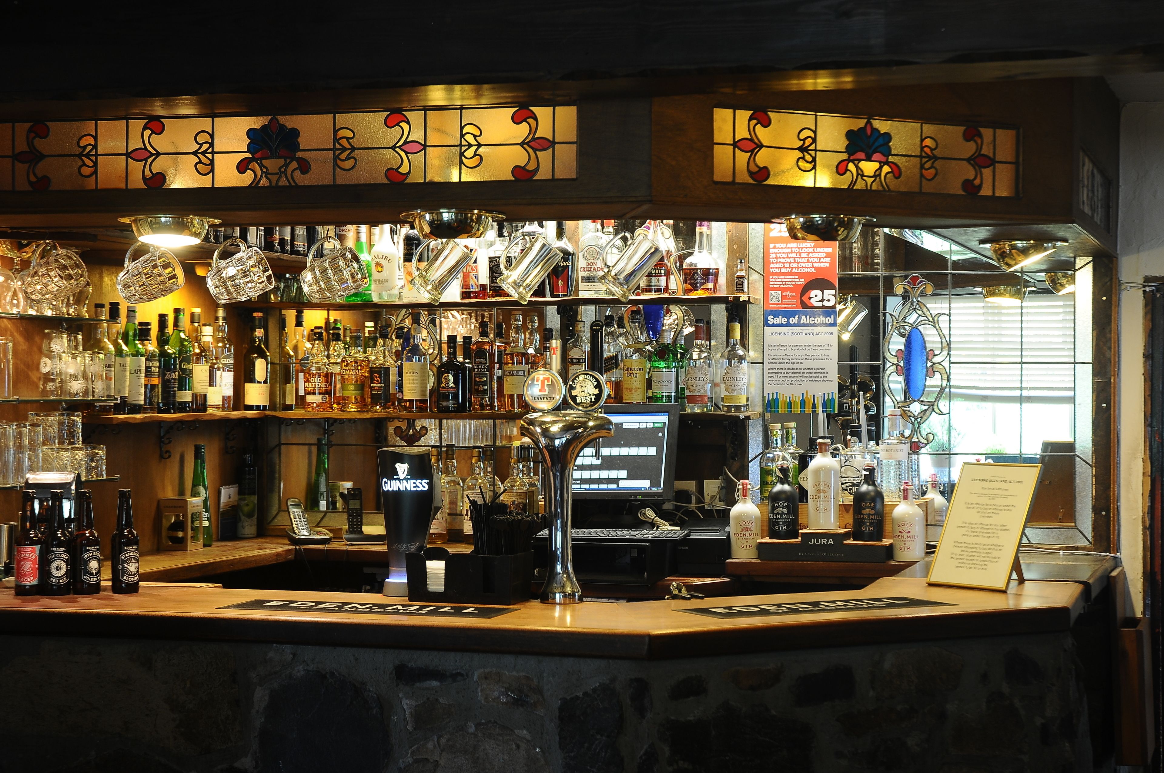 Bar (in der Unterkunft)