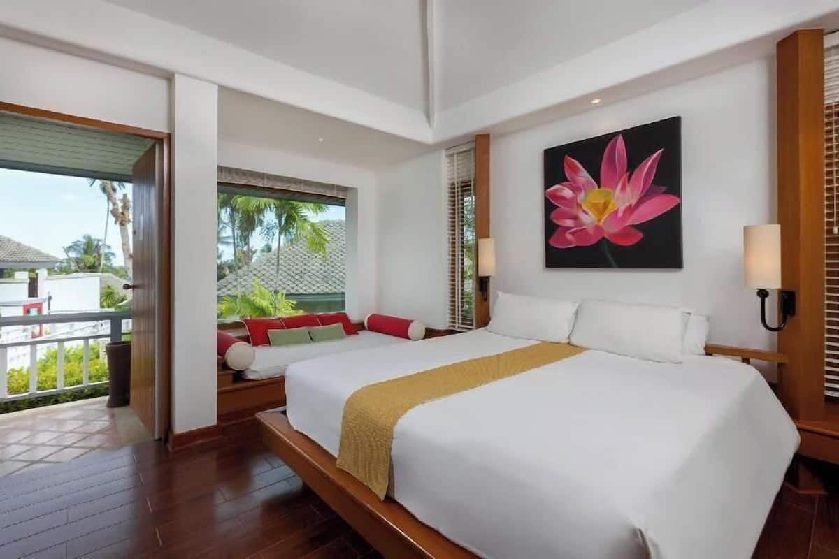 迷你吧、房內夾萬、書桌、隔音