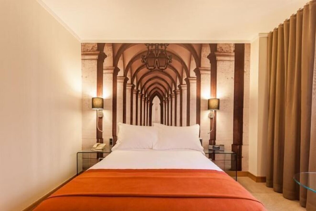 Select Comfort beds, minibar, in-room safe, desk
