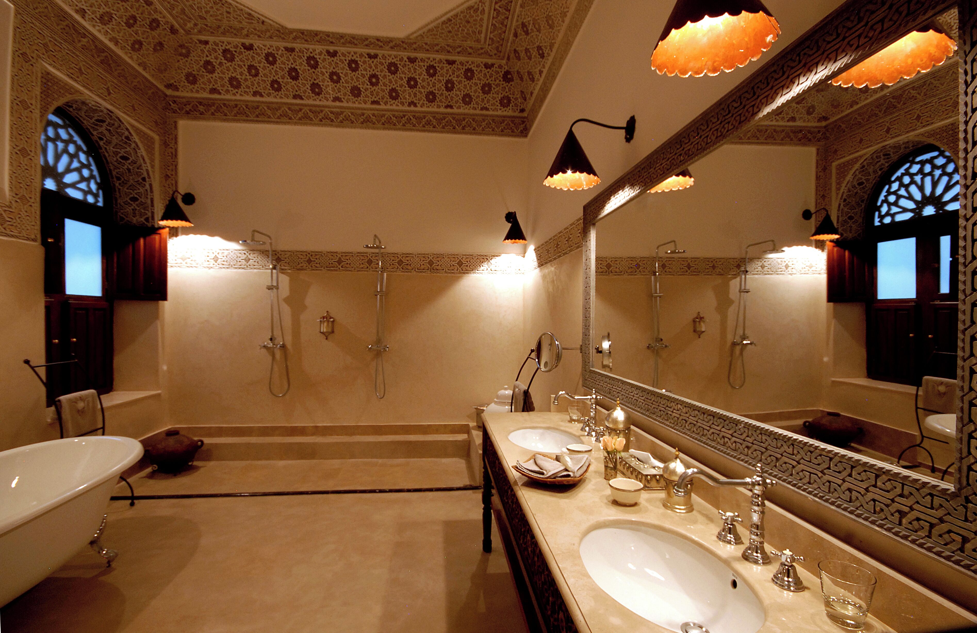 deluxe double room, terrace | bathroom | separate bathtub and shower, free toiletries, hair dryer, bathrobes
