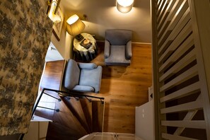 Basic Duplex (Room) | Living area