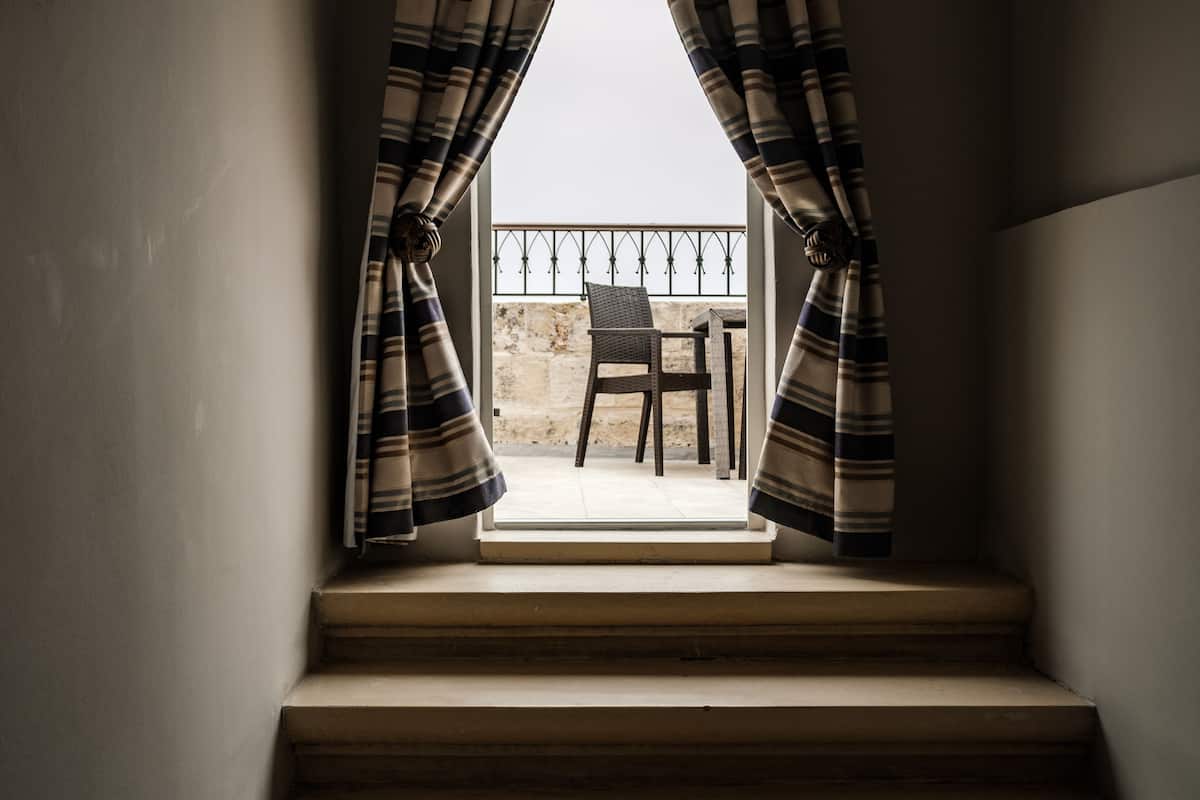 deluxe suite, jetted tub (terrace) | premium bedding, in-room safe, blackout curtains, iron/ironing board