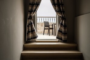 Deluxe Suite, Jetted Tub (Terrace) | Premium bedding, in-room safe, blackout drapes, iron/ironing board