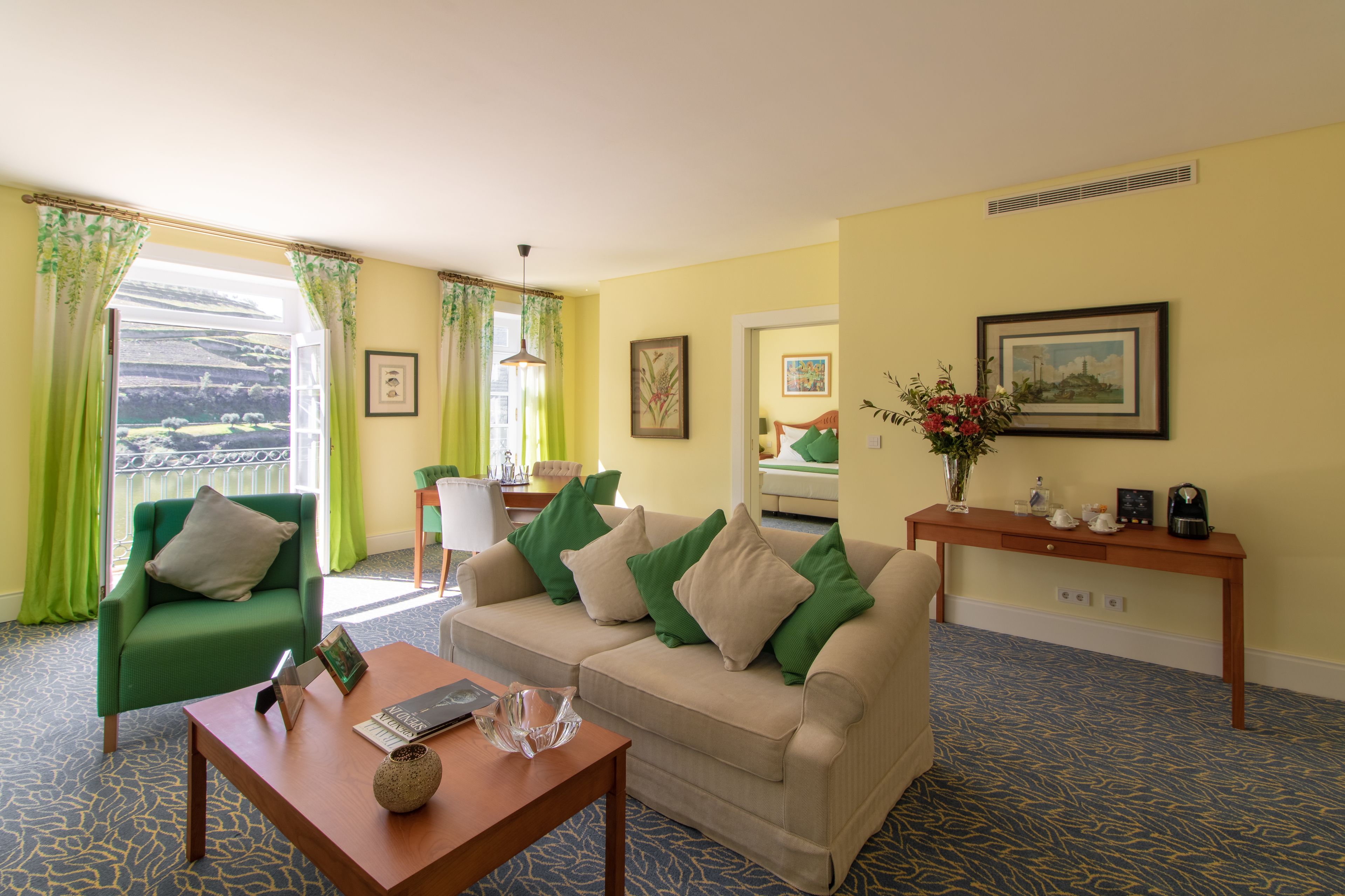 master suite river view | hypo-allergenic bedding, minibar, in-room safe, desk