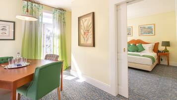 Master Suite Douro River View | Literie hypoallergénique, minibar, coffres-forts dans les chambres