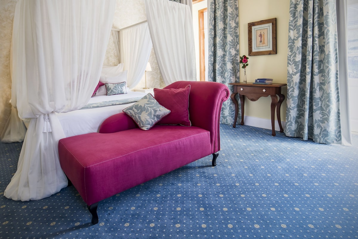 Deluxe Suite Douro River View | Ropa de cama hipoalergénica y minibar
