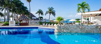 ซันเซ็ท มารีน่า รีสอร์ท แอนด์ ยอท คลับ