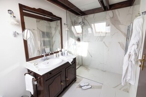 Double Room | Bathroom