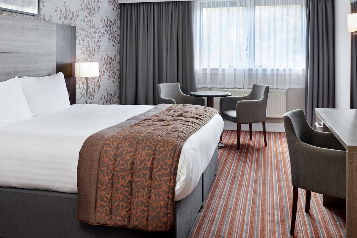 standard double with bunk bed | in-room safe, desk, iron/ironing board, free cots/infant beds