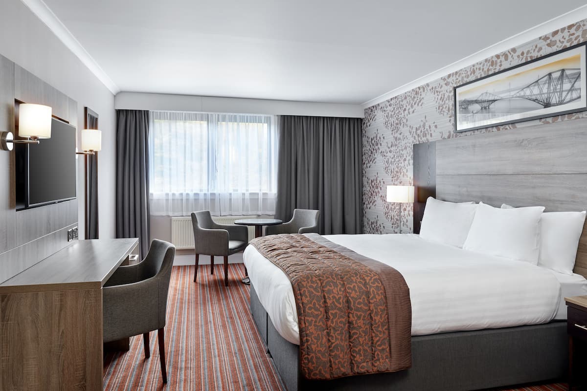 Standard Double | In-room safe, desk, iron/ironing board, free cribs/infant beds