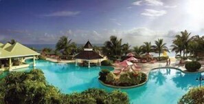 Pool - Breezes Resort & Spa Rio Bueno (Rio Bueno)