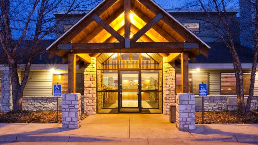 AmericInn by Wyndham Princeton MN