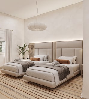 Comfort kamer | Pillowtop-bedden, een minibar, een kluis op de kamer, een bureau