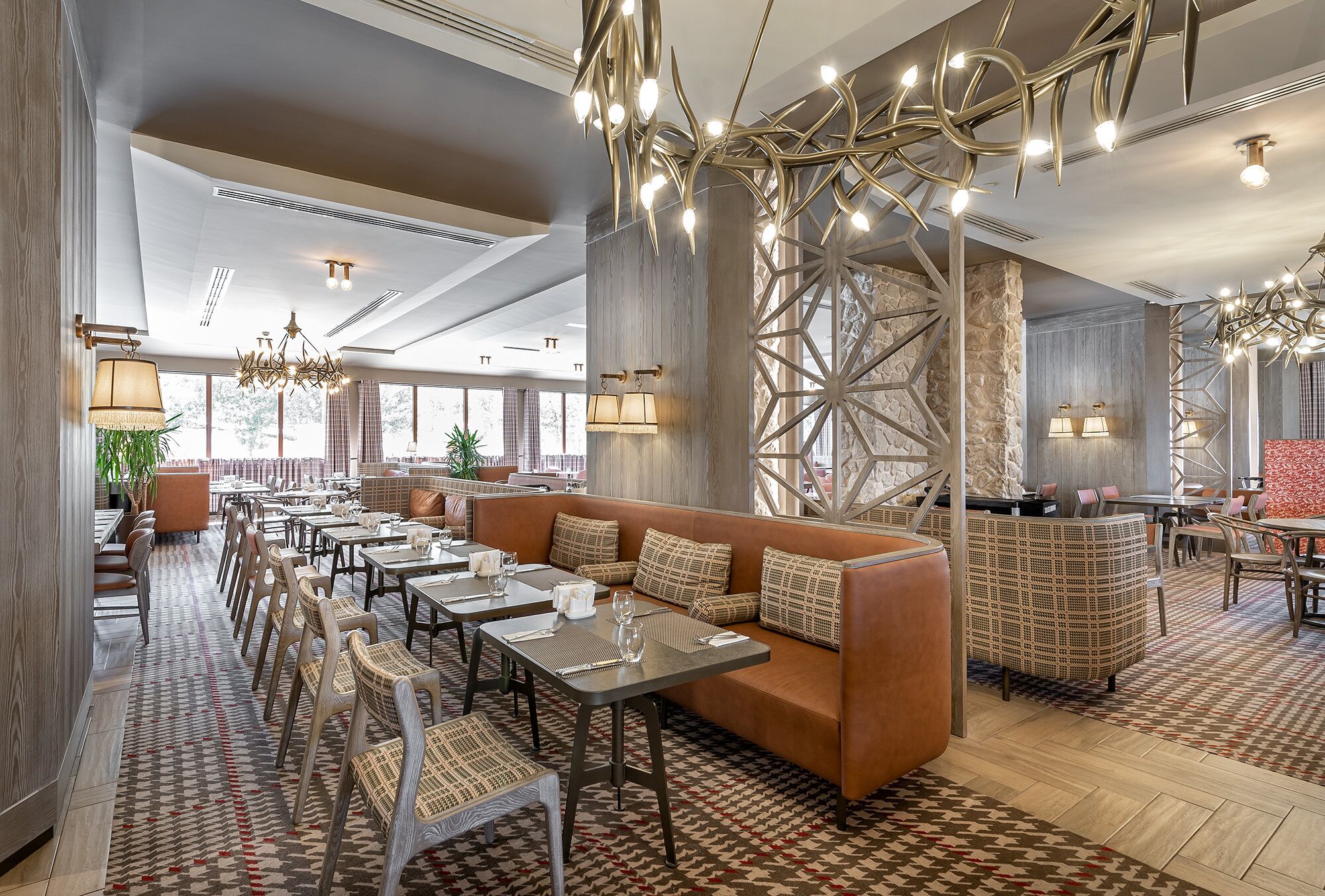 breakfast, lunch and dinner served