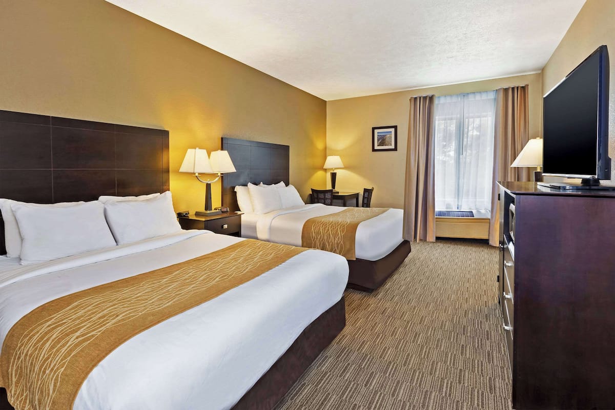 Standard Room, 2 Queen Beds, Non Smoking