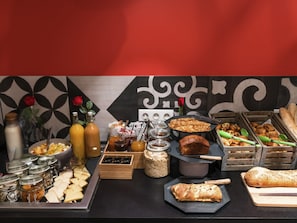 Petit déjeuner continental compris tous les jours