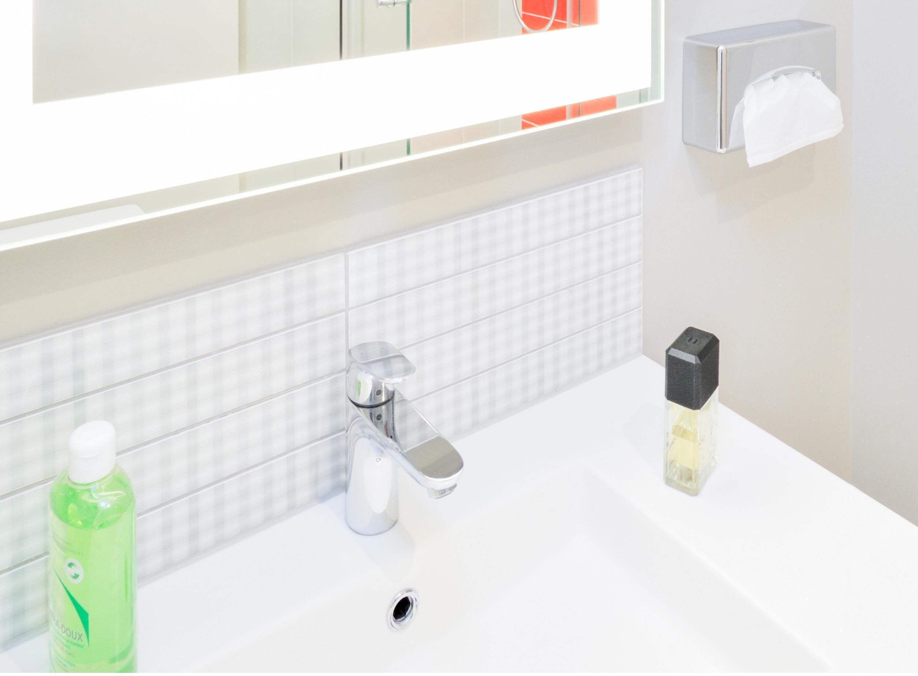 standard room, 1 double bed | premium bedding, in-room safe, soundproofing, iron/ironing board