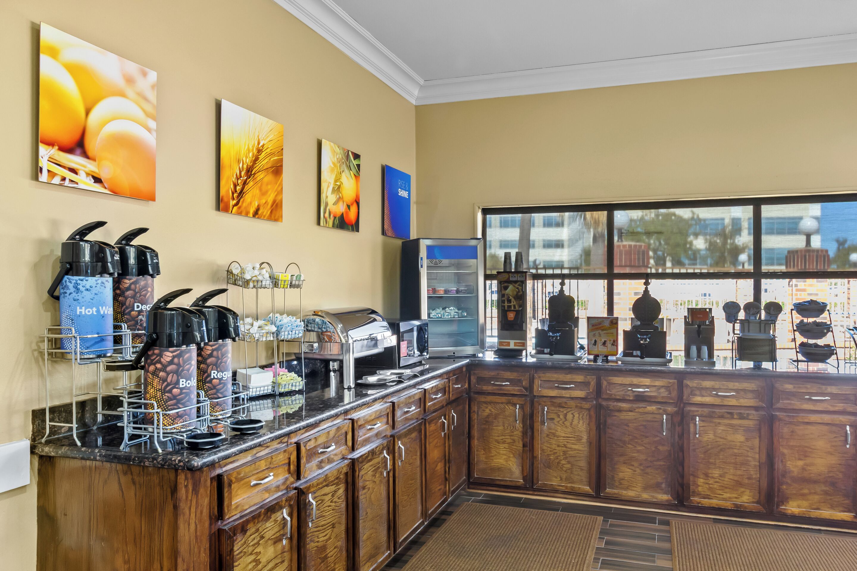 Free daily buffet breakfast