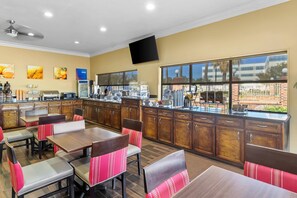 Petit déjeuner buffet compris tous les jours