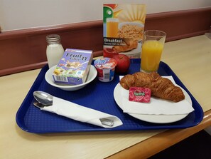 Colazione da portar via, servita tutte le mattine (7 GBP a persona) 