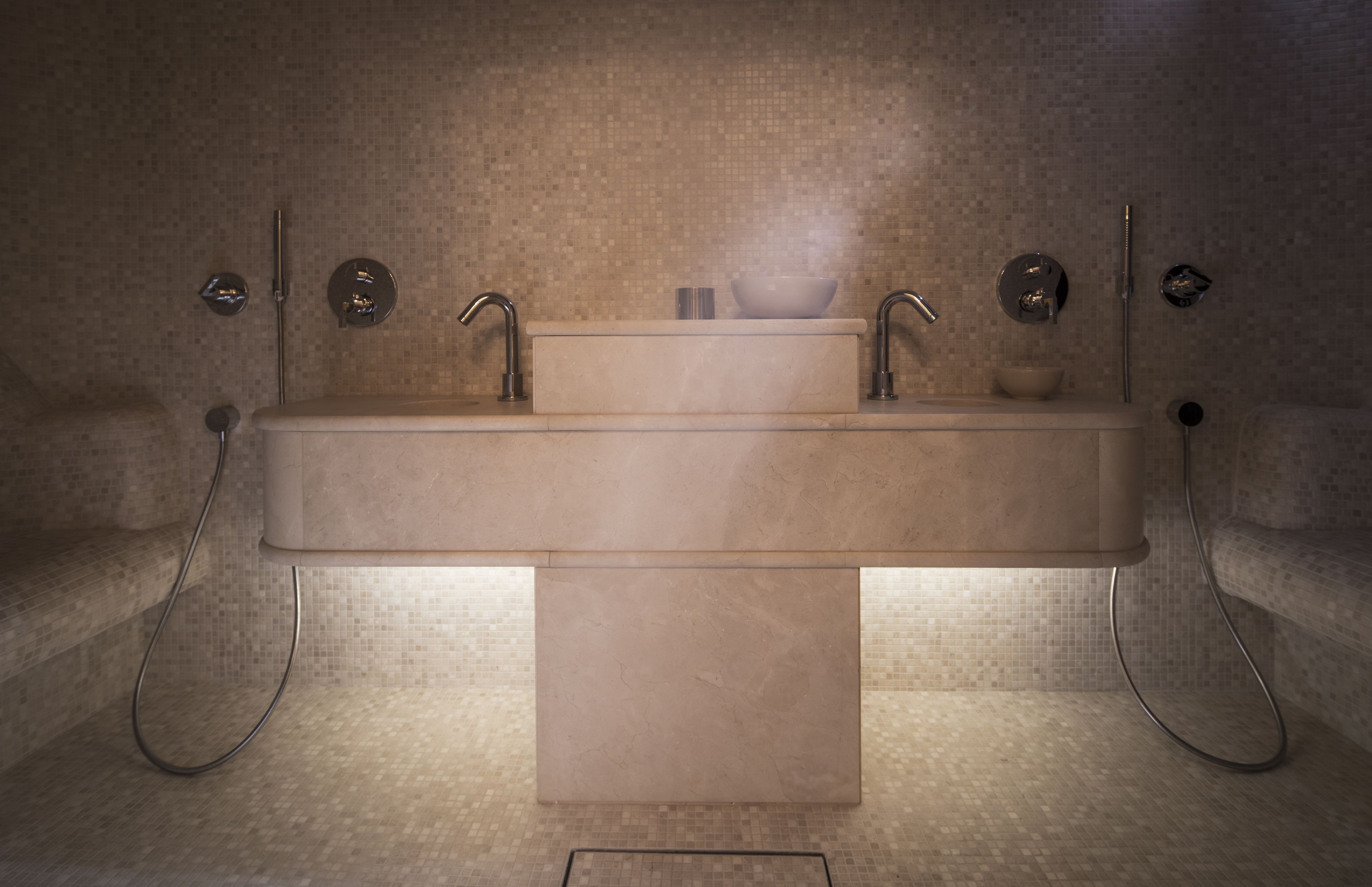 couples treatment room(s), sauna, hot tub, steam room, body treatments