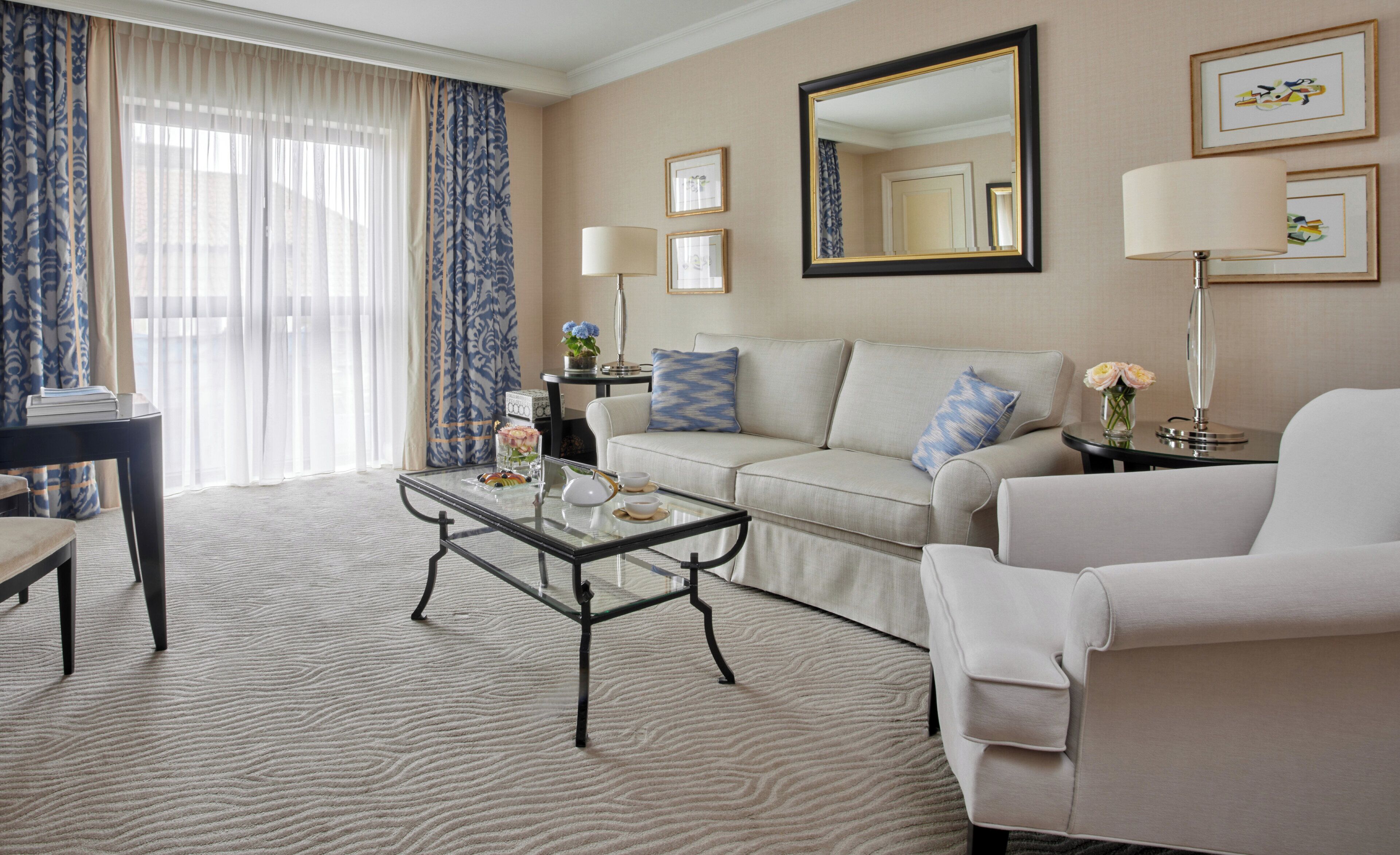 フォーシーズンズ ホテル プラハ Expedia提供写真